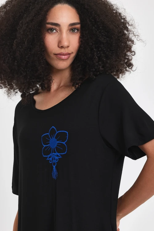 Maxi Boy Siyah Saks Nakış İşlemeli Örme Viscon Elbise BCVL-251023