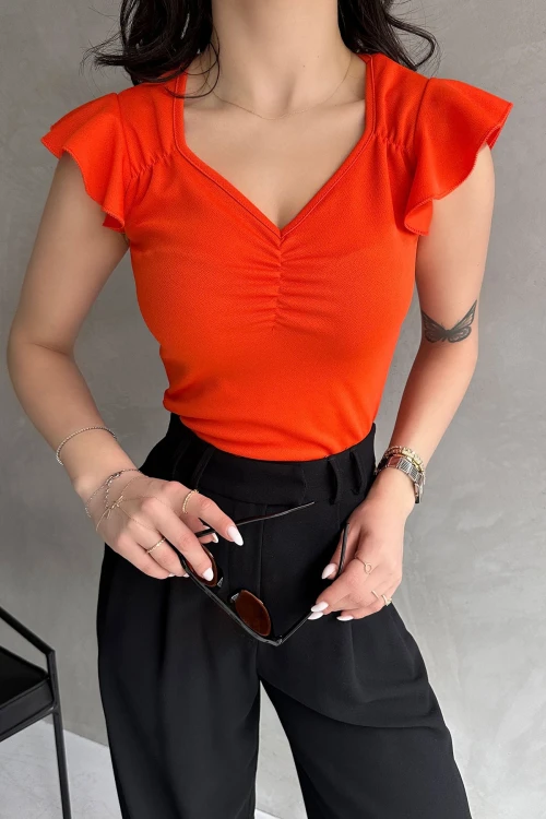 Turuncu V Yaka Omuzu Volan Detaylı Crep Bluz BCDF-252168