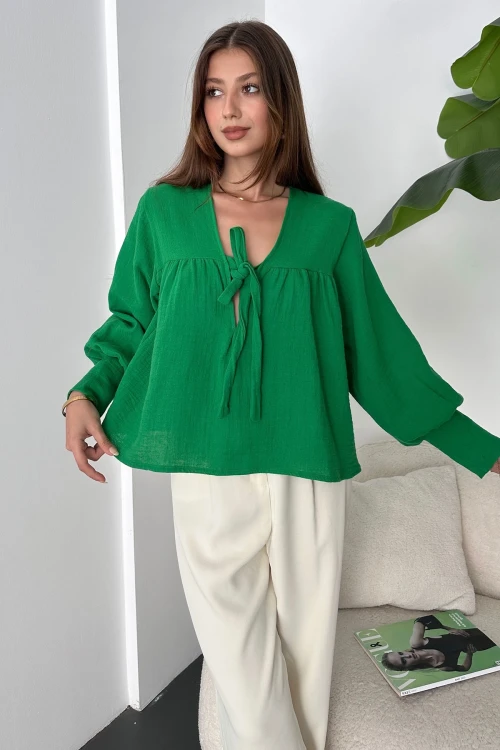 Yeşil Yakası Bağlamalı Basic Krinkle Bluz BCDF-242107