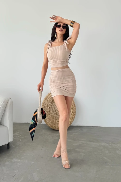 Bej Bağcık Detaylı Crop Bluz Ve Etek İkili Takım BCDF-251085