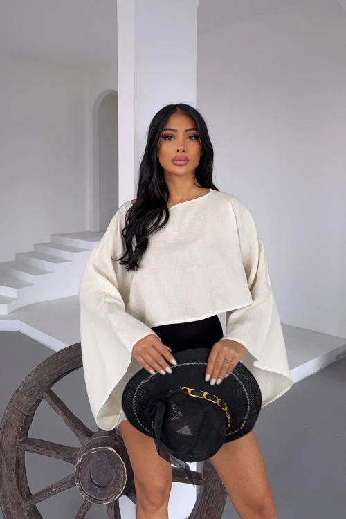 Ekru Geniş Yaka Yarasa Kol Muslin Kumaş Keten Bluz BCBT-251003