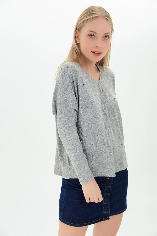Gri V Yaka Önü İncili Yumoş Bluz CO-259100930