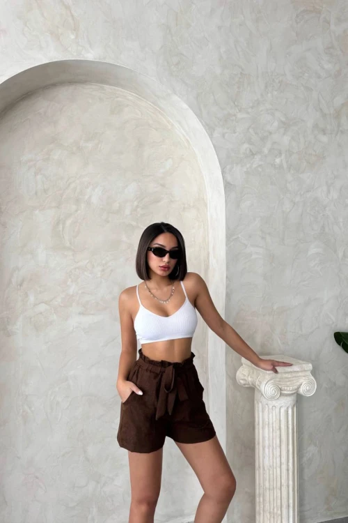 Kahverengi Beli Büzgülü Kuşak Detaylı Lastikli Keten Şort BCHN-2525265