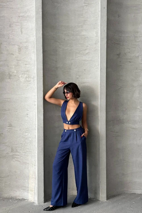 Lacivert Dekolteli Crop Bluz Ve Pantolonlu Keten Dokuma Alt Üst Takım BCHN-25255012