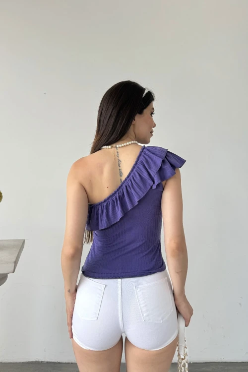 Mor Tek Omuz Fırıfır Detaylı Bluz BCDF-251088