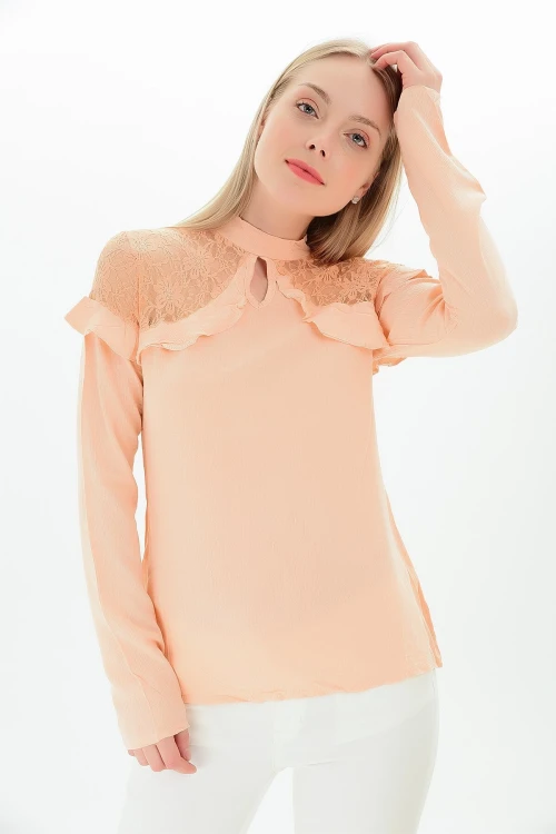 Pudra Omuzları Dantelli Tül Fırfırlı Şile Bezi Bluz CO-259109329