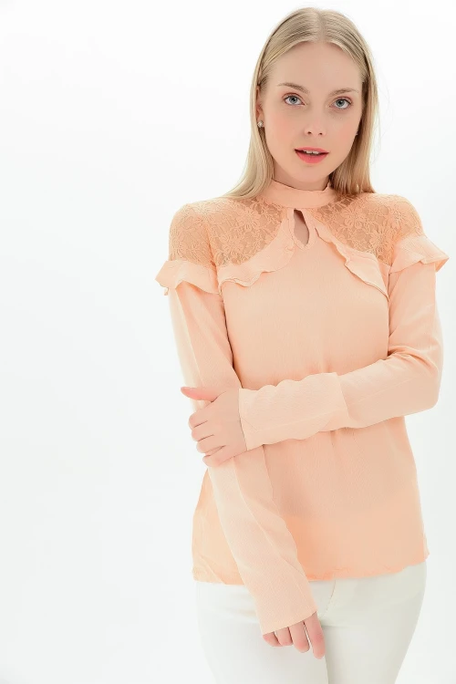 Pudra Omuzları Dantelli Tül Fırfırlı Şile Bezi Bluz CO-259109329