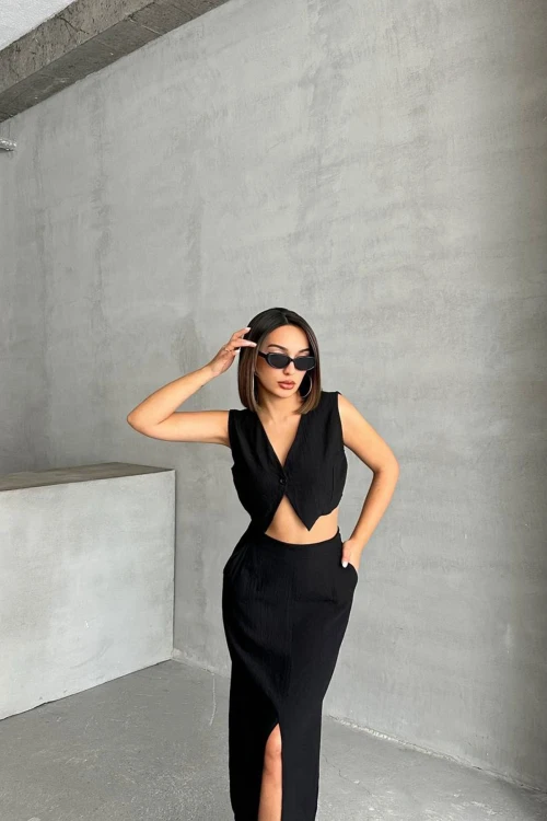 Siyah Düğmeli Bluz Ve Etekli Kendinden Dokulu Alt Üst Takım BCHN-25255013