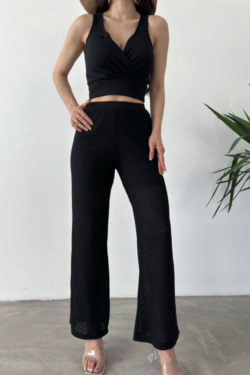 Siyah Kruvaze Yaka Crop Bluz Ve Detaylı Pantolon Triko  İkili Takım BCDF-241081