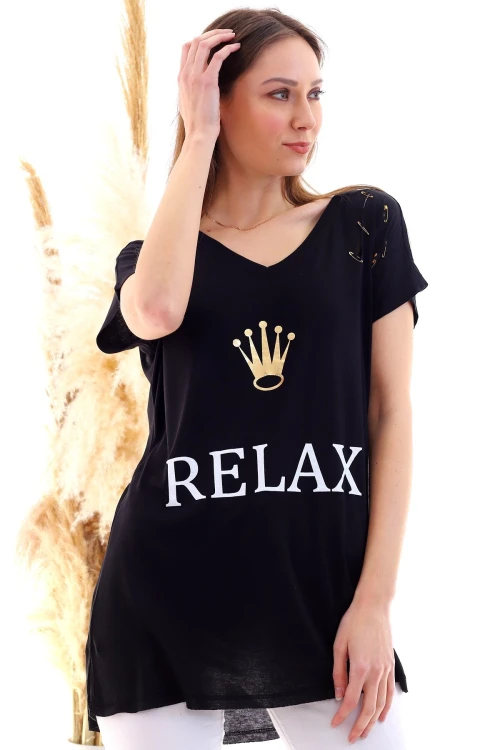 Siyah V Yaka Baskılı Omuzları Aksesuarlı Oversize Tişört CO-2520050509