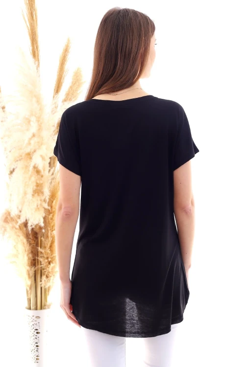 Siyah V Yaka Baskılı Omuzları Aksesuarlı Oversize Tişört CO-2520050509
