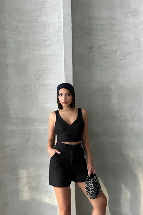 Siyah V Yaka Bluz Ve Şortlu Dokuma Alt Üst Takım BCHN-25255014