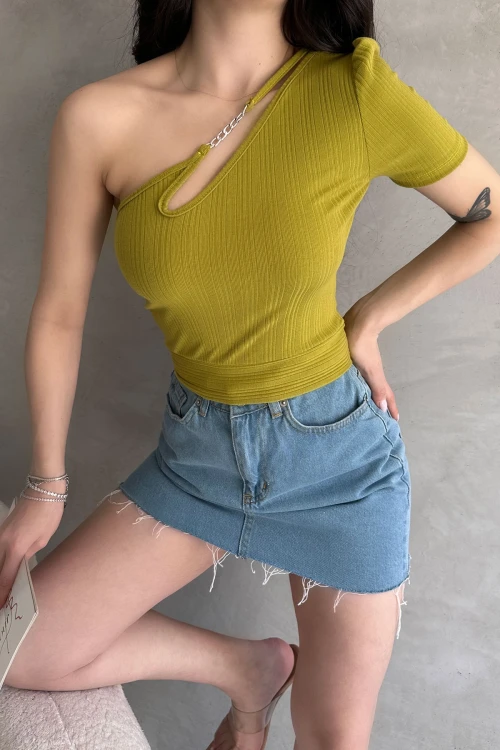 Yağ Yeşili Tek Omuz Zincir Detaylı Crop Bluz BCDF-252179