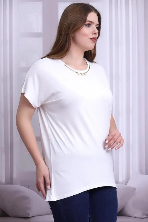 Ekru Yaka Taş Aksesuarlı Kısa Kol Büyük Beden Bluz CO-25B21399901