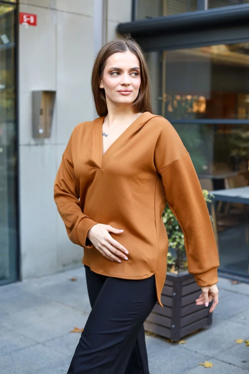 Kahve V Yaka Kapüşonlu Arkası Uzun Scuba Salaş Sweatshirt BCBSK-25700-3506