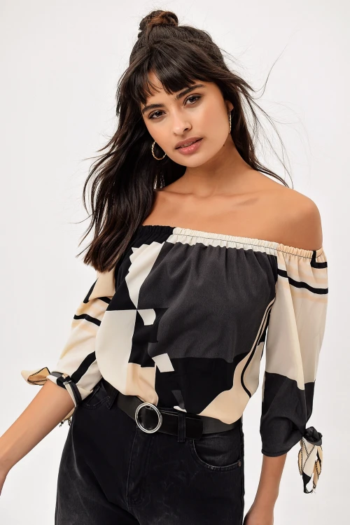 Krem Omzu Açık Desenli Bluz BCBSK-25700-H5013