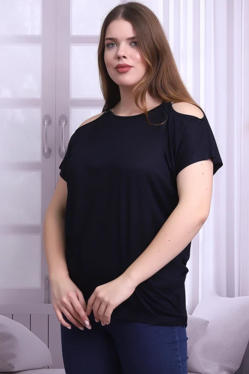 Lacivert Omuzu Açık Halka Aksesuarlı Kısa Kol Büyük Beden Bluz CO-25B21399903