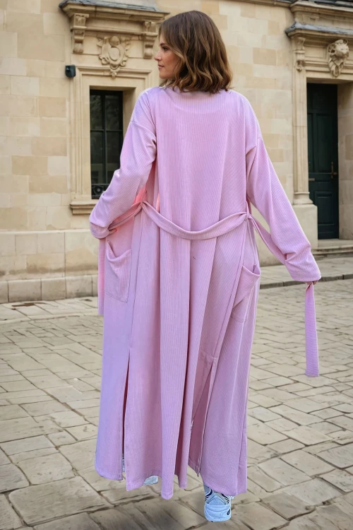 Pembe Kendinden Desenli Çift Yırtmaçlı Kuşaklı Cepli Uzun Salaş Hırka BCBSK-25700-3451