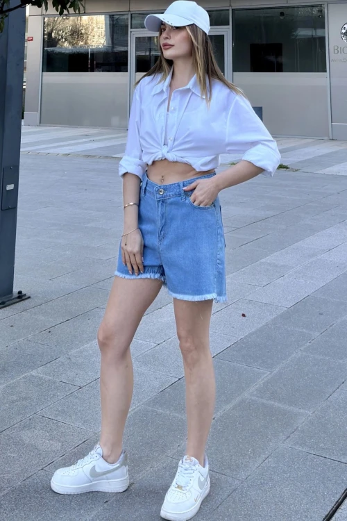 Açık Mavi Paçası Püsküllü Yırtıklı Kot Şort BCBSK-25700-KT-0050