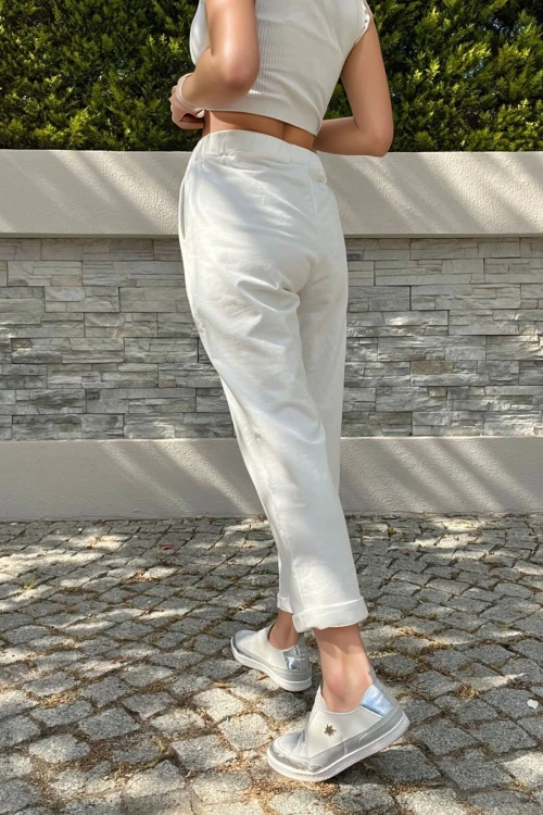 Beyaz Beli Lastikli Çift Cep Rahat Kalıp Pantolon BCBSK-25700-3526