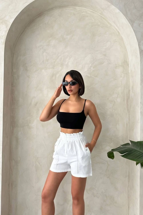 Beyaz Çift Cepli Beli Fırfırlı Önü Çimalı Keten Şort BCHN-2525834