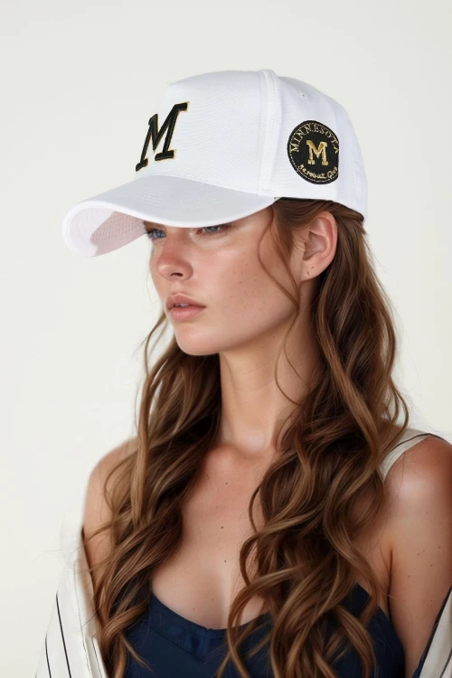 Beyaz M Harf Nakışlı Kep BCNSV-2514508