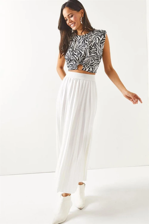 Beyaz Pileli Saten Yüzey Uzun Etek BCBSK-25700-K7605