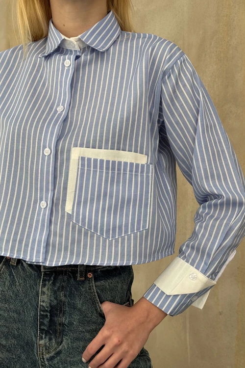 Mavi-Beyaz Manşet Ve Cepleri Garnili Çizgili Oversize Crop Dokuma Gömlek BC231036