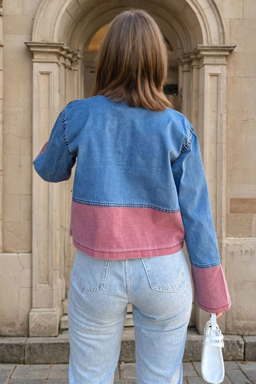 Mavi Kırmızı Garnili Çift Cep Metal Çıtçıtlı Kot Ceket BCBSK-25700-KT0072