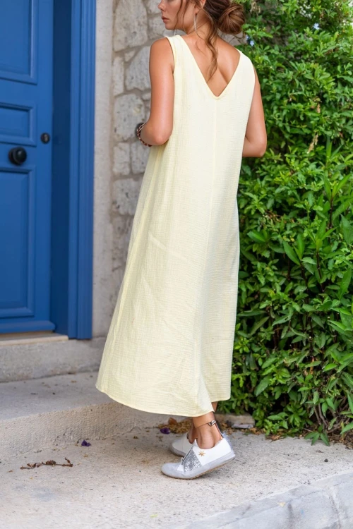 Sarı Müslin V Yaka Önden Yırtmaçlı Uzun Salaş Elbise BCBSK-25700-3419