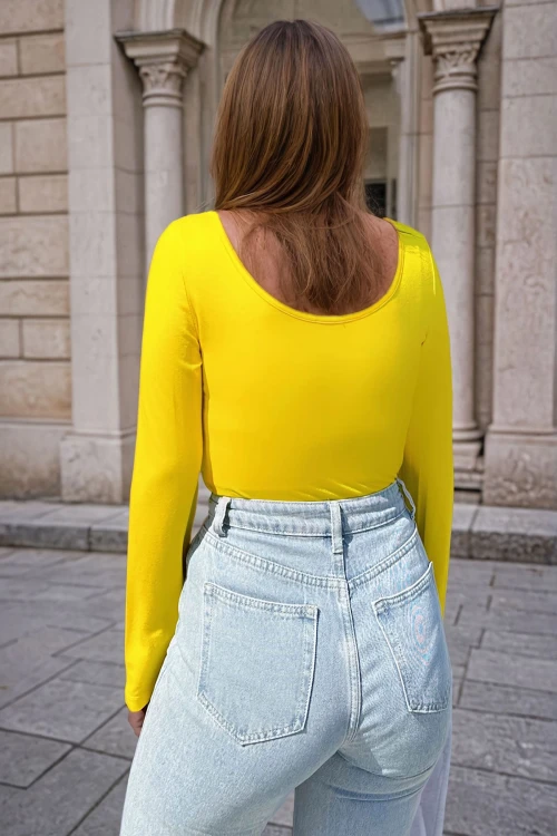 Sarı U Yaka Yumuşak Dokulu Basic Bluz BCBSK-25700-3580