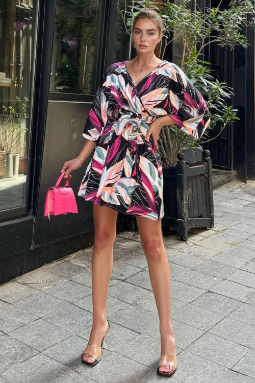 Siyah Beli Büzgülü Kruvaze Kloş Elbise BCBSK-25700-3155