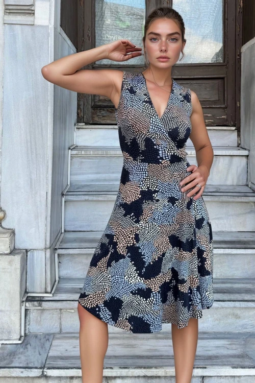 Siyah Beyaz Mavi Belden Bağlamalı Kruvaze Kiloş Elbise BCBSK-25700-3631