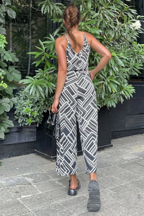 Siyah Beyaz Pembe Askılı Kruvaze Beli Lastikli Cepli Tulum BCBSK-25700-3632