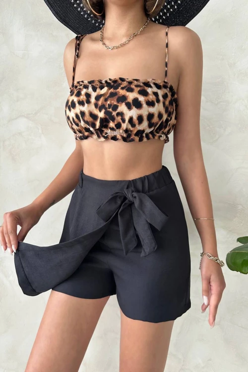 Siyah Fiyonklu Önü Parçalı Dokuma Şort Etek BCHN-25255021