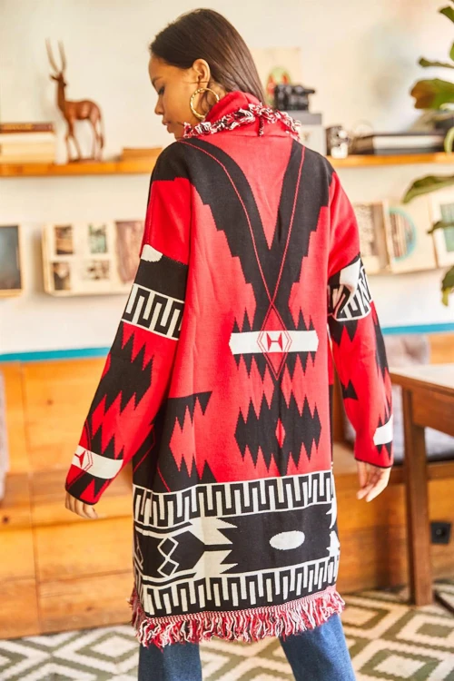 Siyah Kırmızı Püskül Detaylı Triko Hırka BCBSK-25700-K7506