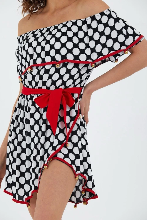 Siyah Madonna Yaka Desenli Volanlı Dokuma Elbise