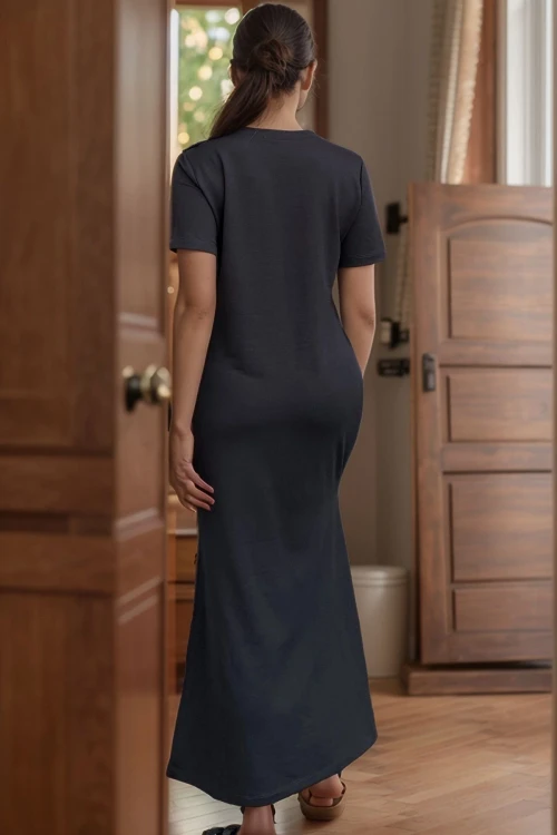 Siyah Omzu Düğmeli Yırtmaçlı Uzun Elbise BCBSK-25700-3618