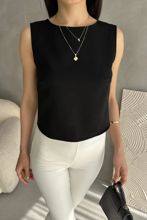 Siyah Sırt Dekolteli Kolsuz Yazlık Bluz BCDF-252188
