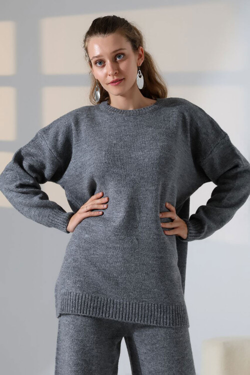 Antrasit Bisiklet Yaka Kazak Ve Geniş Paça Pantolon Alt Üst Triko Takım BCES-252005