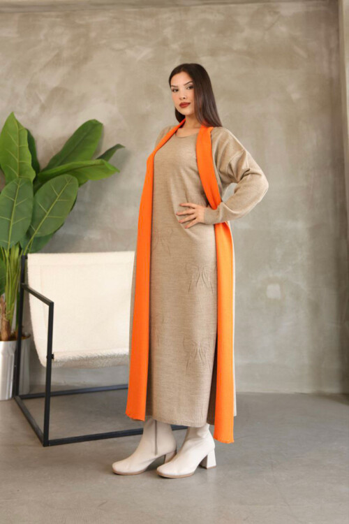 Bej Bisiklet Yaka Elbise Ve Hırka Tesettür Alt Üst Takım BCES-252024