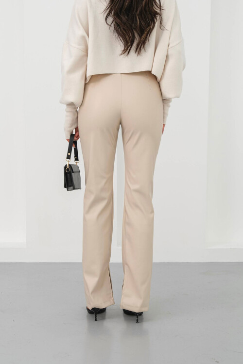 Bej Yüksek Bel Yırtmaçlı Suni Deri Pantolon BCHN-25265099