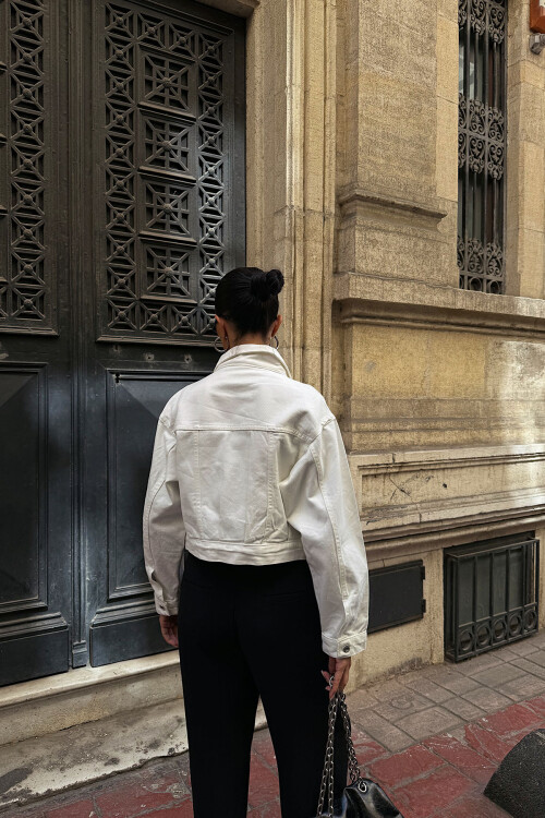 Beyaz Çift Cep Denim Crop Ceket BCDF-255419