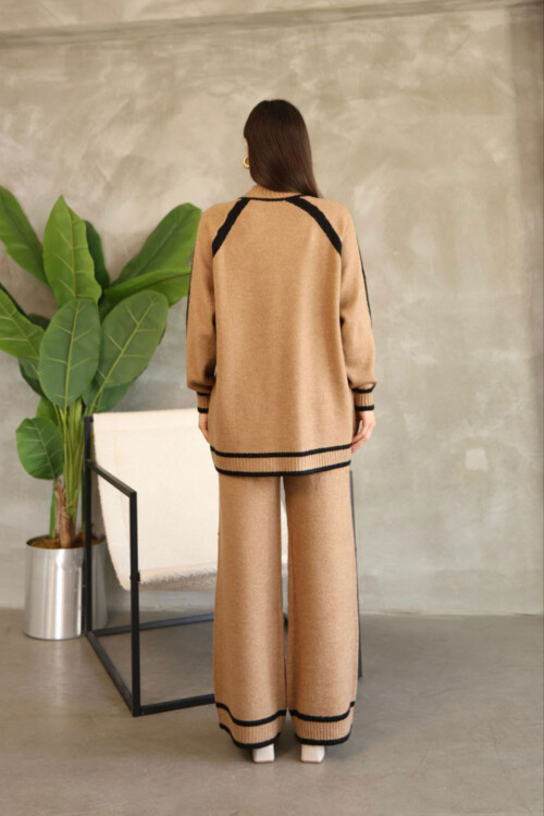 Bisküvi Çizgi Detaylı Bisiklet Yaka Tunik Ve Geniş Paça Triko Alt Üst Takım BCES-252030