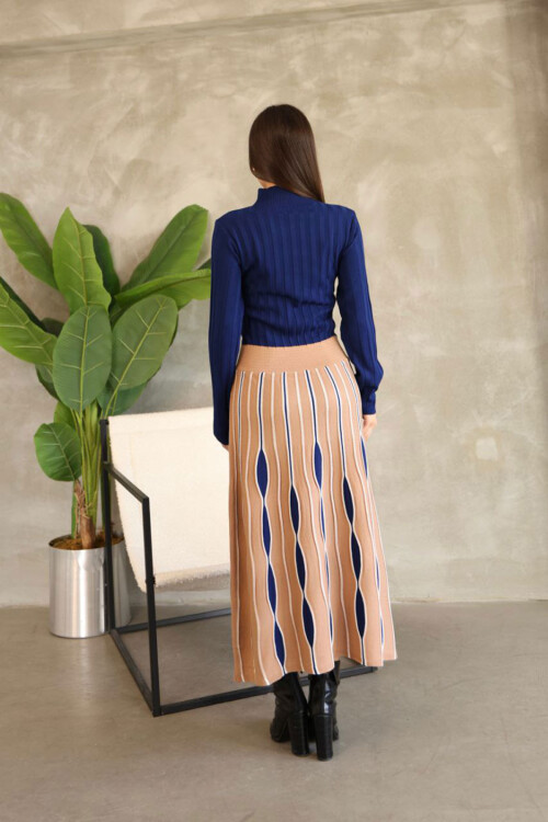 Bisküvi Dik Yaka Etek Görünümlü Tek Parça Desenli Triko Elbise BCES-252020