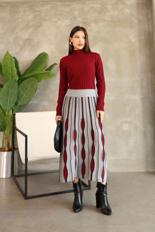 Bordo Dik Yaka Etek Görünümlü Tek Parça Desenli Triko Elbise BCES-252020