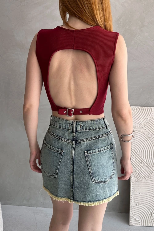 Bordo Sırtı Kemer Detaylı Kaşkorse Crop Bluz