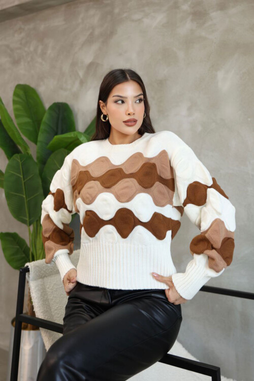 Ekru Bisiklet Yaka Kabartma Desenli Triko Kazak BCES-252034