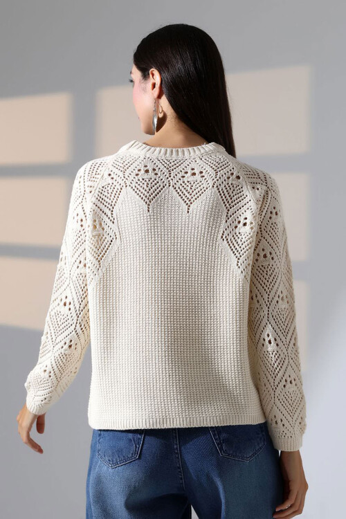 Ekru Bisiklet Yaka Motif İşlemeli Triko Kazak BCES-252036