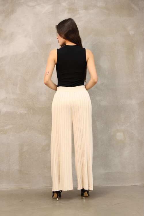 Ekru Pileli Triko Pantolon BCES-252035